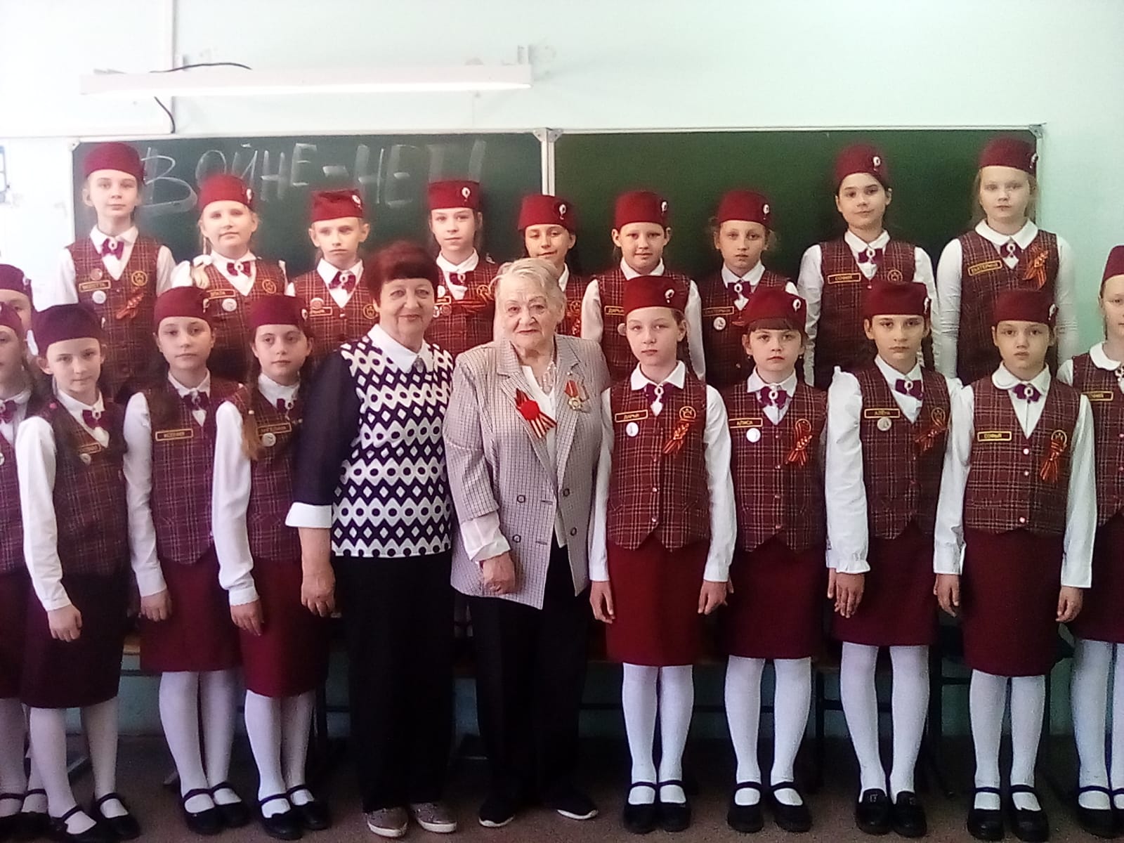 Почетные гости в стенах Барнаульского кадетского корпуса